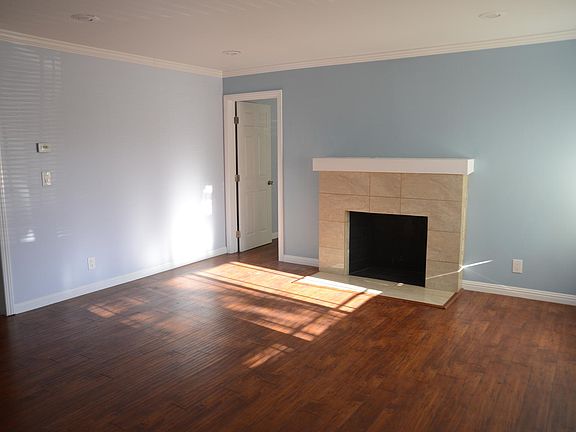 3rd image of 29642 Dixon St #A