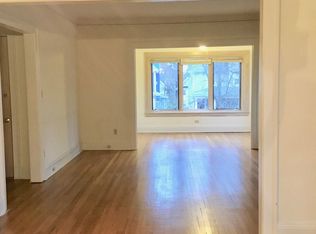 2193 Grandview Ave APT 1, Cleveland Heights, OH