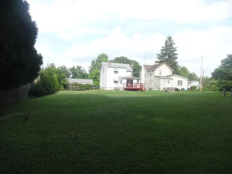 1058 Mount Pleasant Ave — Photo 4
