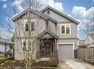 5720 NE Everett St, Portland, OR 97213