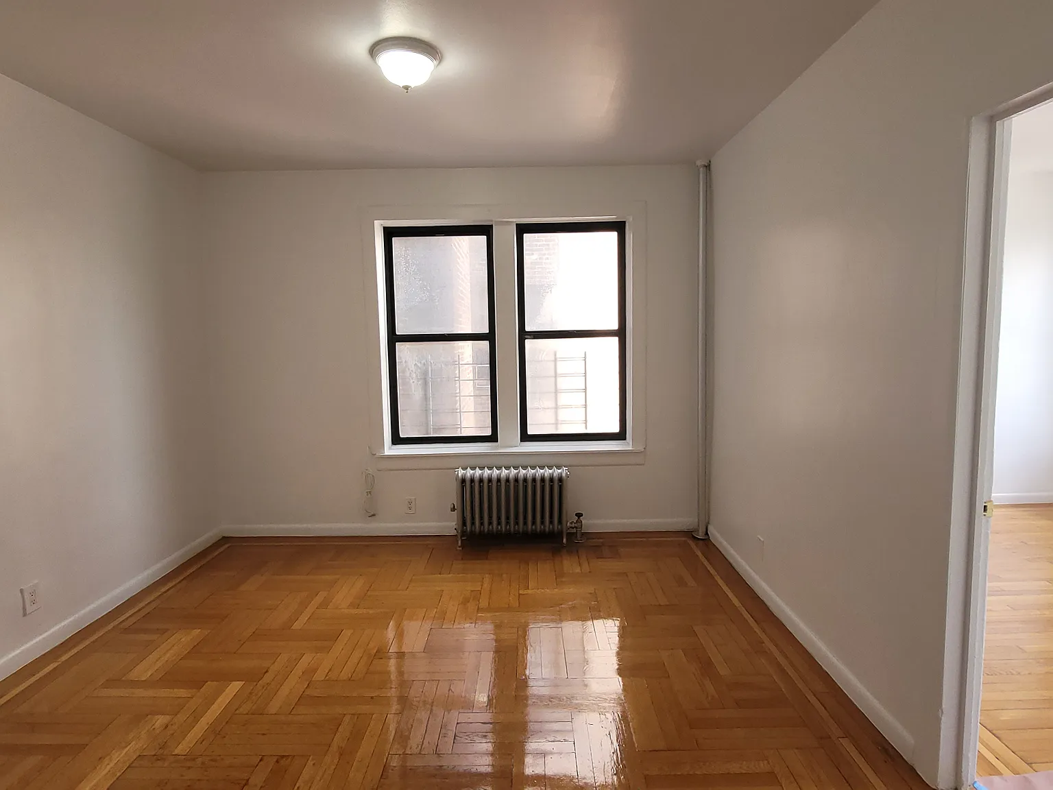 1 bed, 640 sqft, $2,100 — Photo 1