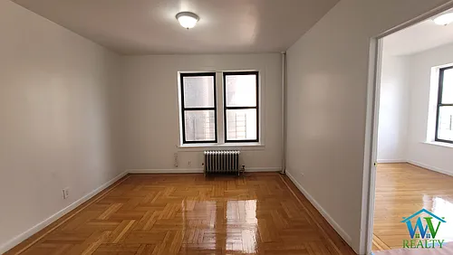 3230 Steuben Ave Photo 1