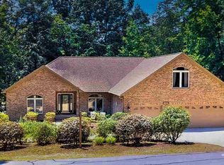 2000 Country Club Ct, Sanford, NC 27332
