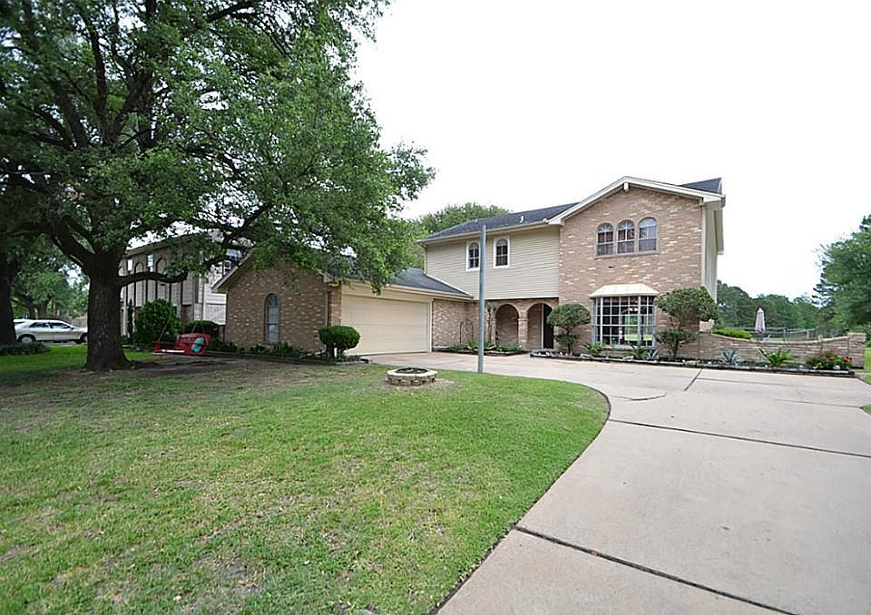 1st image of 7614 Green Lawn Dr