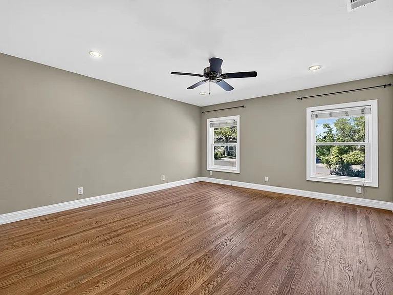 2907 Eccleston Ave — Photo 31