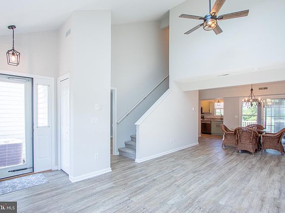 4th image of 30868 Crepe Myrtle Dr Unit 4