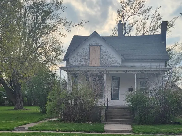 226 S Peterson St, Creston, IA 50801