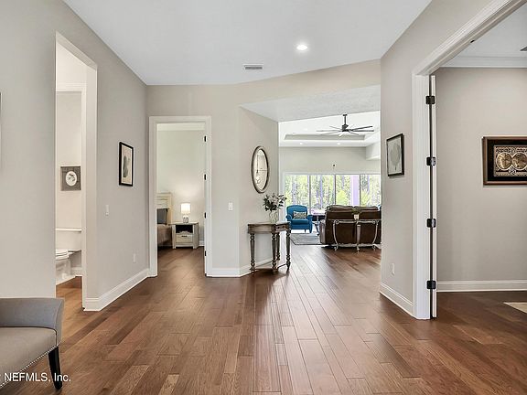 3rd image of 286 Pine Haven Dr