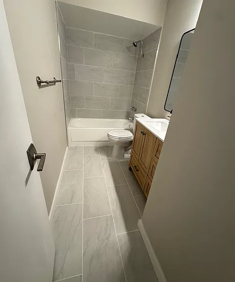 Park East Apartments — Photo 21