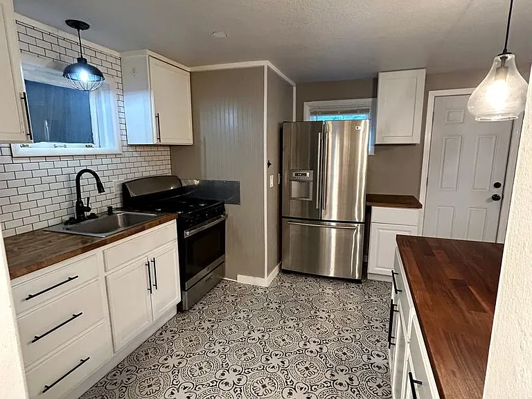 955 Osage Ave #2 — Photo 4