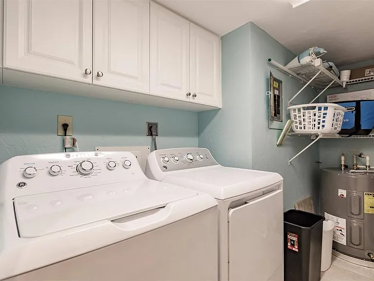 1125 W Peppertree Dr #605 — Photo 24
