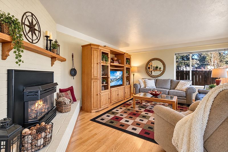 4th image of 3512 69th Avenue W