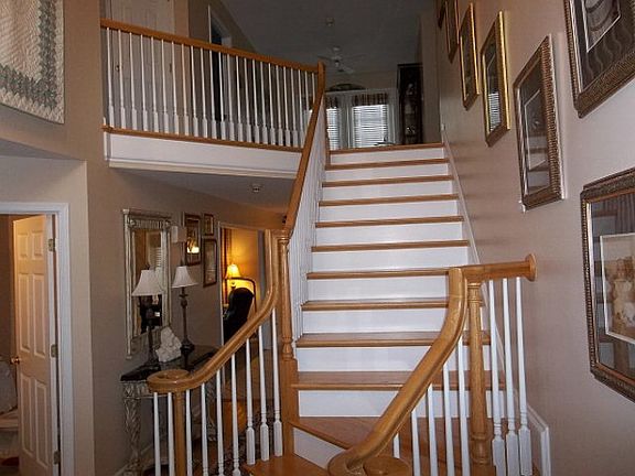 2nd image of 265 White Oak Ln