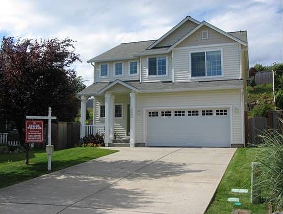 1st image of 10904 NE 104th St