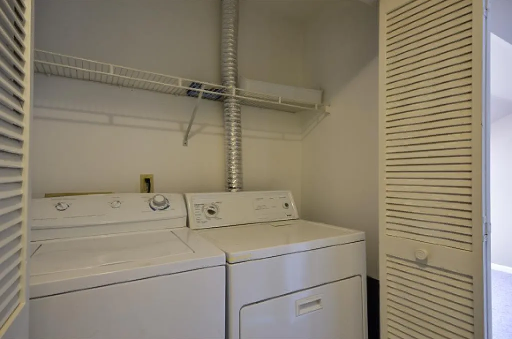 2 bed, 820 sqft, $2,150 — Photo 4