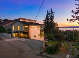 7602 44th Avenue SW, Seattle, WA 98136