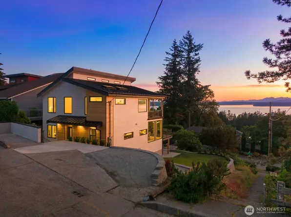 7602 44th Avenue SW, Seattle, WA 98136
