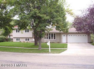 3744 Burritt St S, Fargo, ND 58104