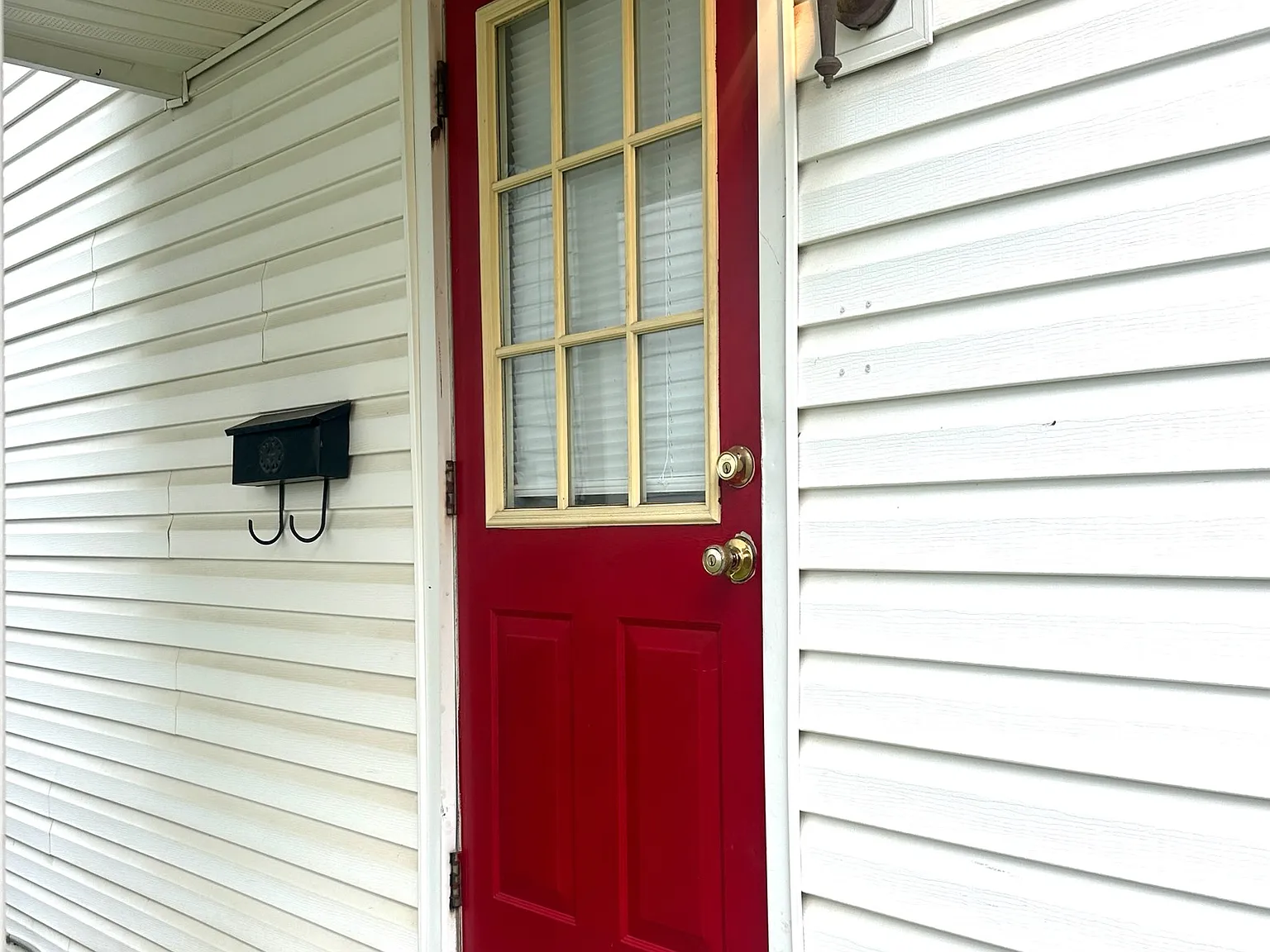 2 bed, $950 — Photo 1