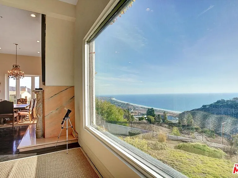 5805 Foxview Dr — Photo 14