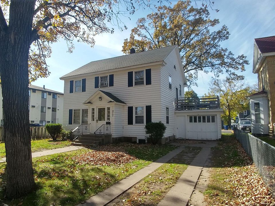 1st image of 517 8th Ave S