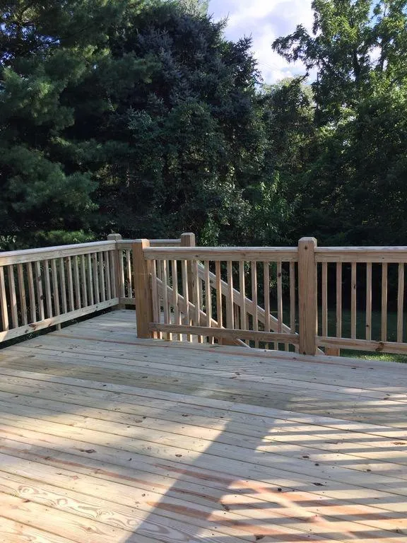 deck - 1000 Harmony Landing Rd