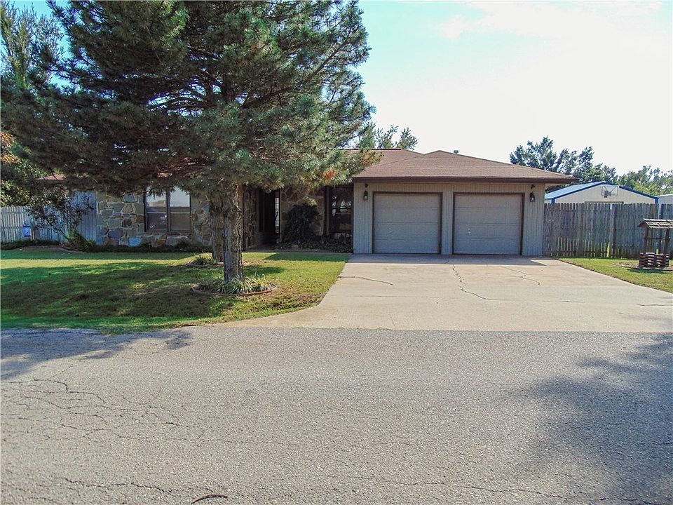 1st image of 10432 NW 16th St