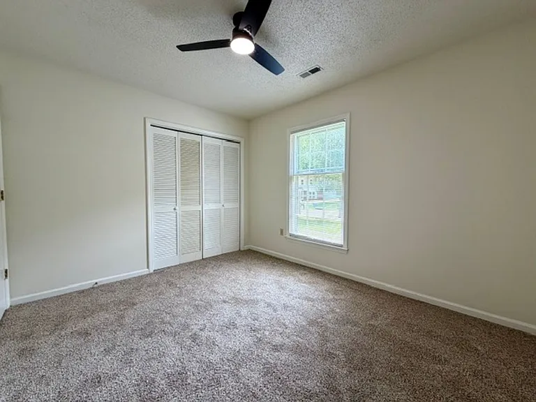 8231 Meadowdale Ln — Photo 14