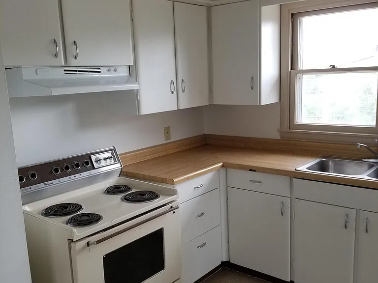 2604 Ivy Ave — Photo 5