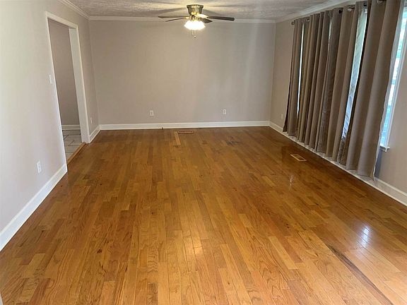 4th image of 79 Malesus Heights Dr
