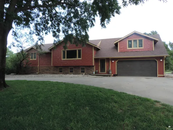 2235 Deer Rd, Abilene, KS 67410