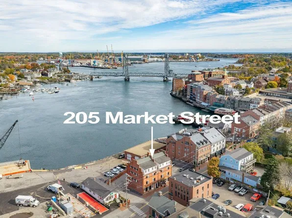 205 Market St #5, Portsmouth, NH 03801