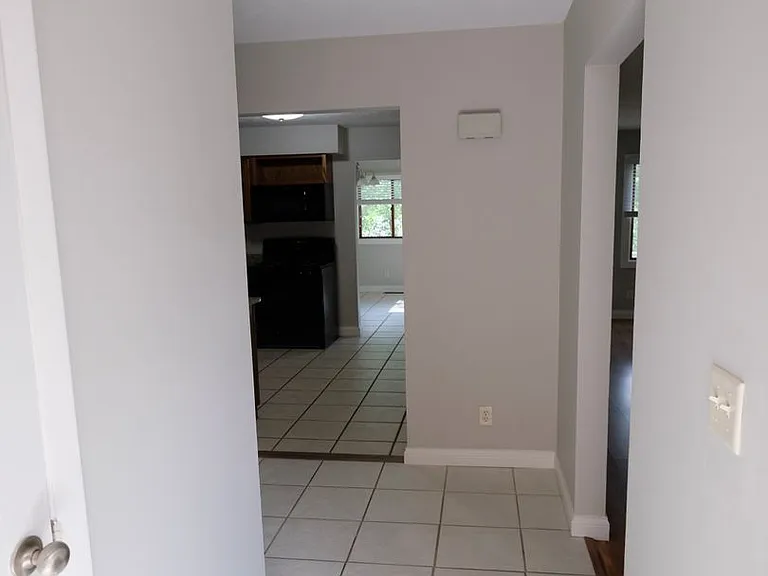 1307 Kingsridge Ct — Photo 15