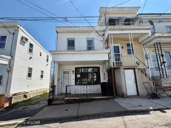311 S West St, Shenandoah, PA 17976