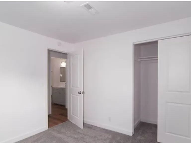 3608 N Monroe St — Photo 11