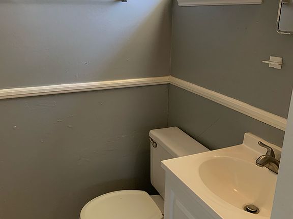 5th image of 1417 SW 77th Pl