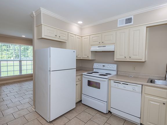 Partial pic of kitchen.