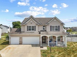 9471 Treyburn Lakes Dr, Indianapolis, IN 46239