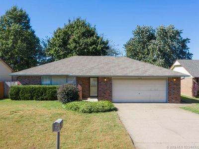 3606 S Redbud Dr W, Sand Springs, OK, 74063