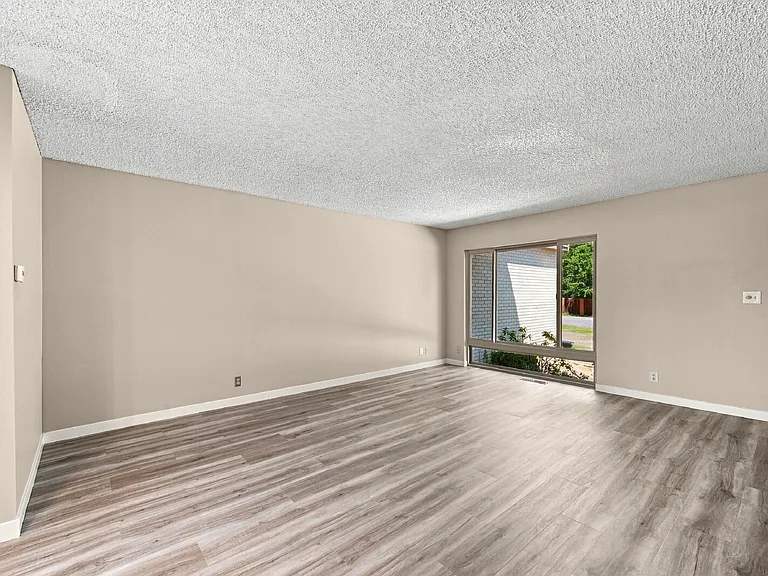 4346 W Pondview Dr — Photo 5