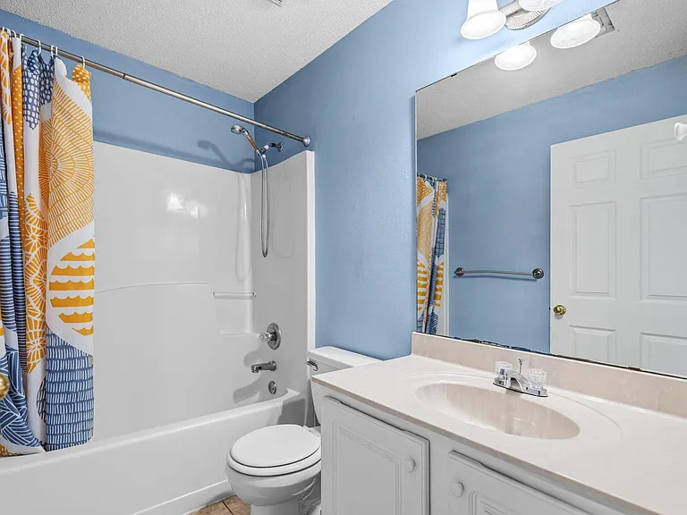 3998 Lauren Ct — Photo 11