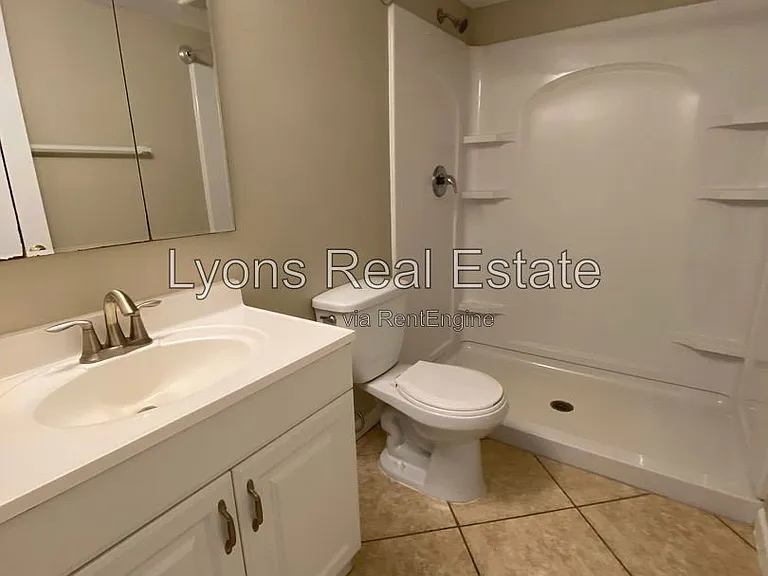 17407 Ellie Dr — Photo 32