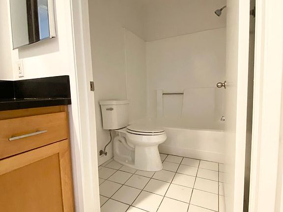 4th image of 1234 N Las Palmas Ave APT 104