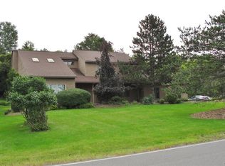 5262 Peck Hill Rd, Jamesville, NY 13078