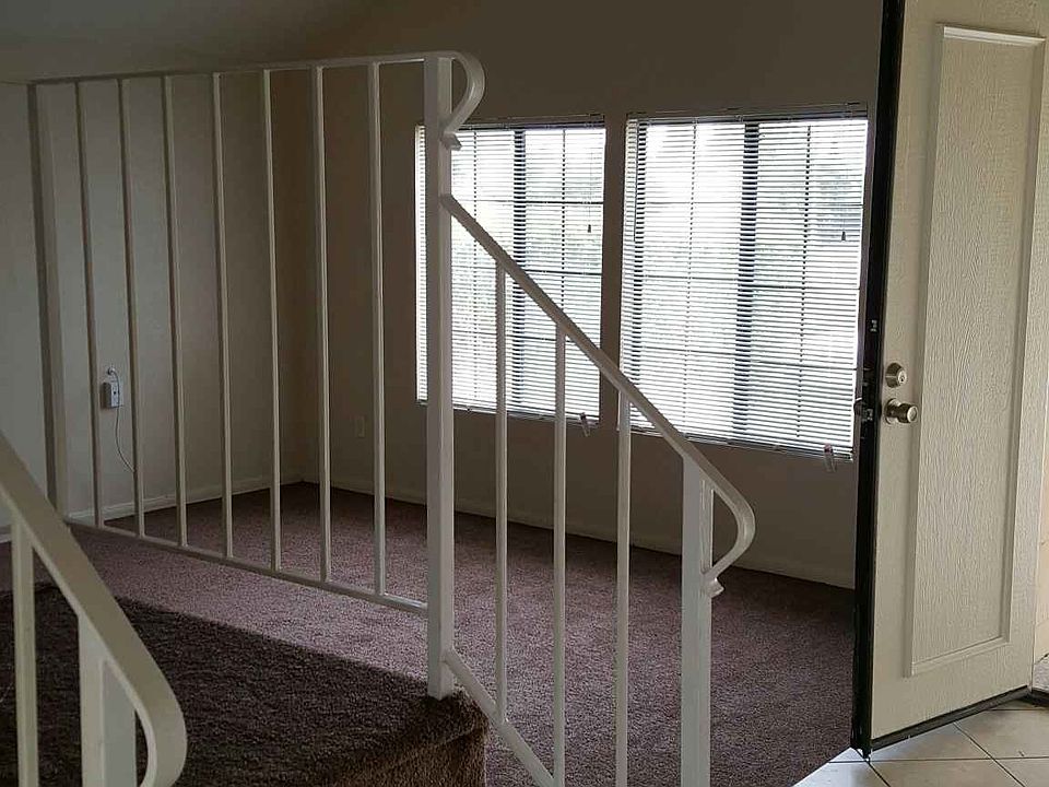 2nd image of 6827 Emerald Ave