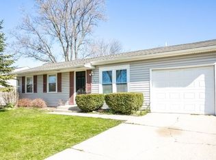 202 McKool Ave, Romeoville, IL 60446