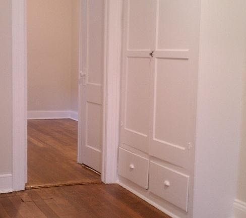 4th image of 4135 48th St APT 2L
