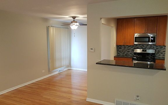 5th image of 14518 Lincoln Ave