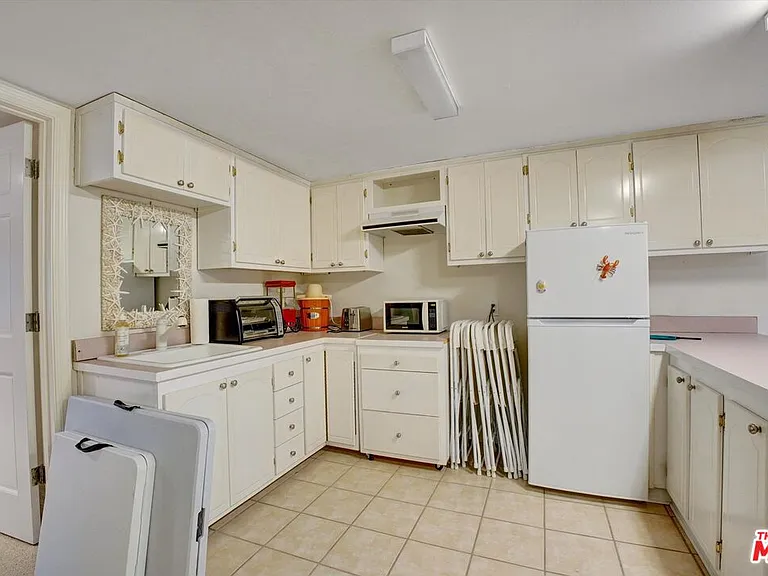 5805 Foxview Dr — Photo 36
