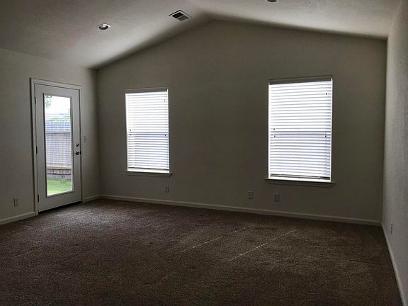 5th image of 1829 Chanterelle Dr